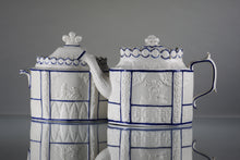 Load image into Gallery viewer, A fine and rare Castleford Teapot and Covered Sugar Basin English Circa 1810