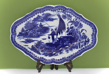 Load image into Gallery viewer, A rare 18th century Caughley blue and white dish, circa 1775-80
