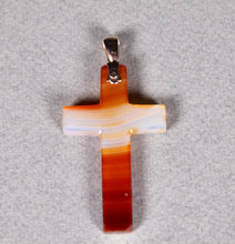 Load image into Gallery viewer, A 19th century banded Agate cross pendant
