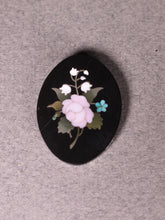 Load image into Gallery viewer, A 19th century Florentine oval pietra dura oval panel
